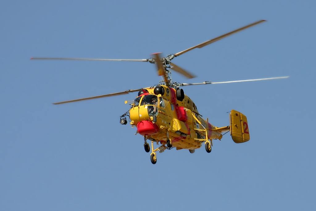 Hasicí vrtulník Kamov Ka-32A11BC za letu