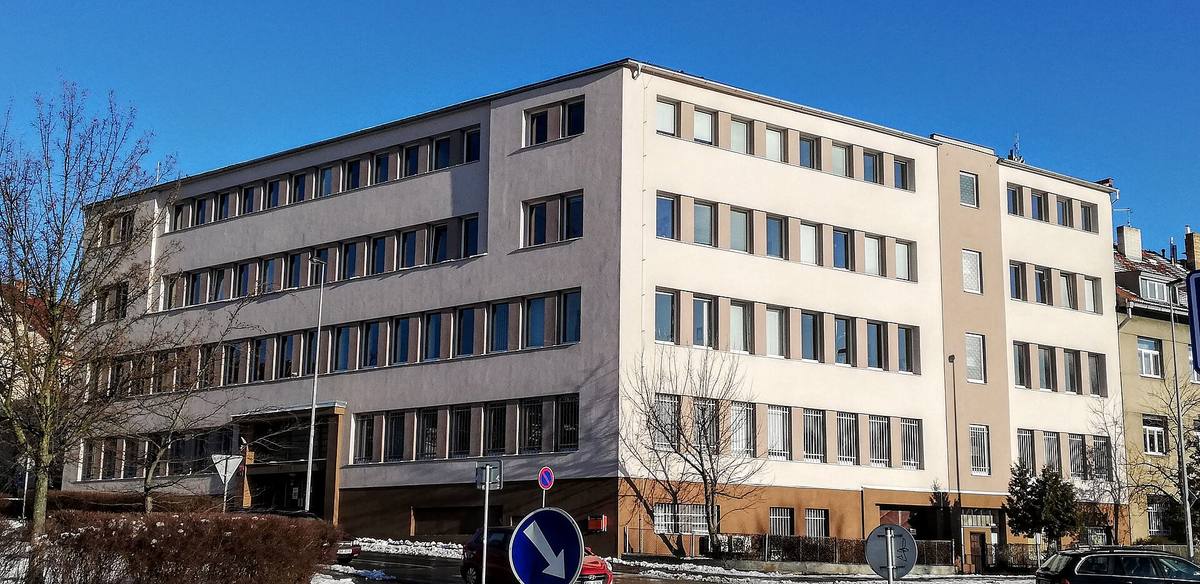 Budova Archivu bezpecnostnich slozek na Branickem namesti v Praze