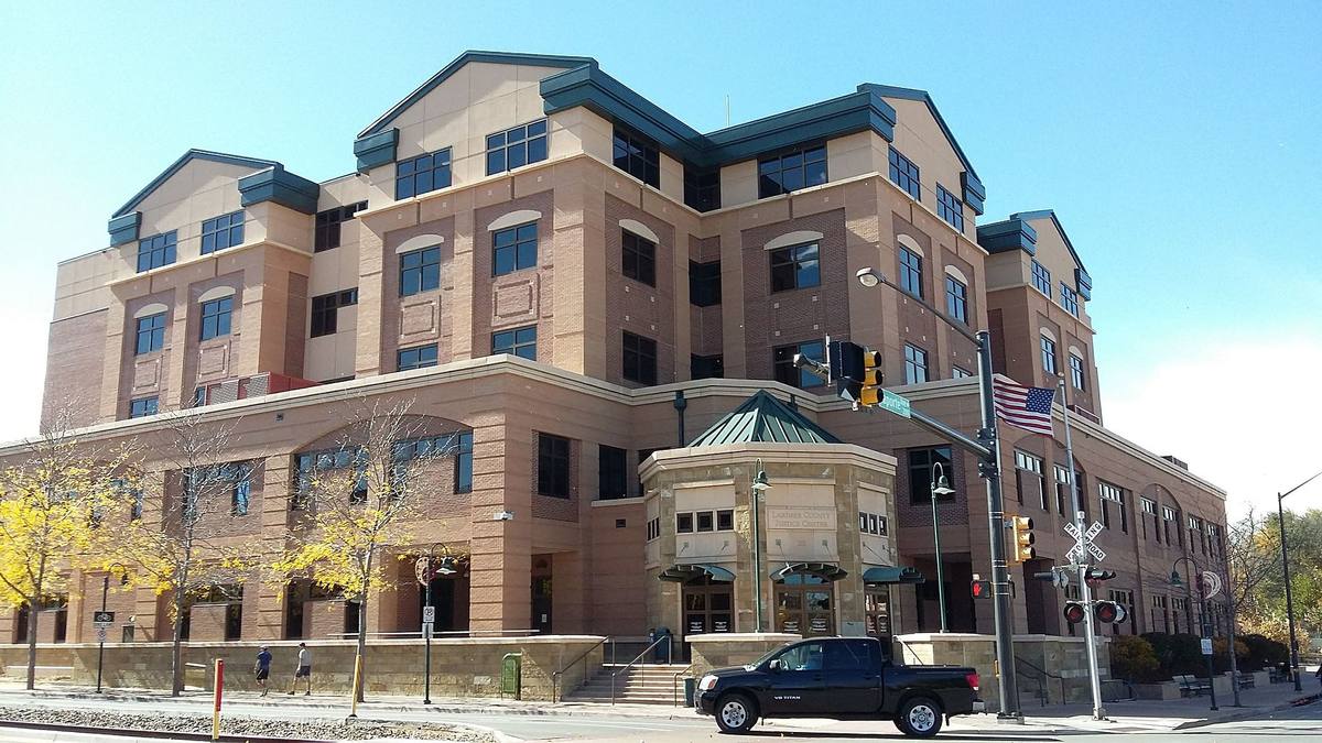 Justiční centrum Larimerova okresu ve Fort Collins v Coloradu